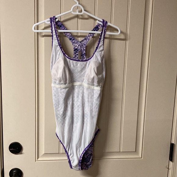 SPEEDO One Piece Swim Suit Purple & Pink Racer Back Ruching on the sides Size 12 - Picture 4 of 9